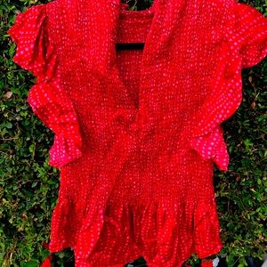 Red scrunch top